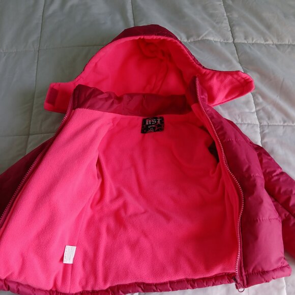 Girls Puffer Coat Size 2T Pink - Picture 4 of 4